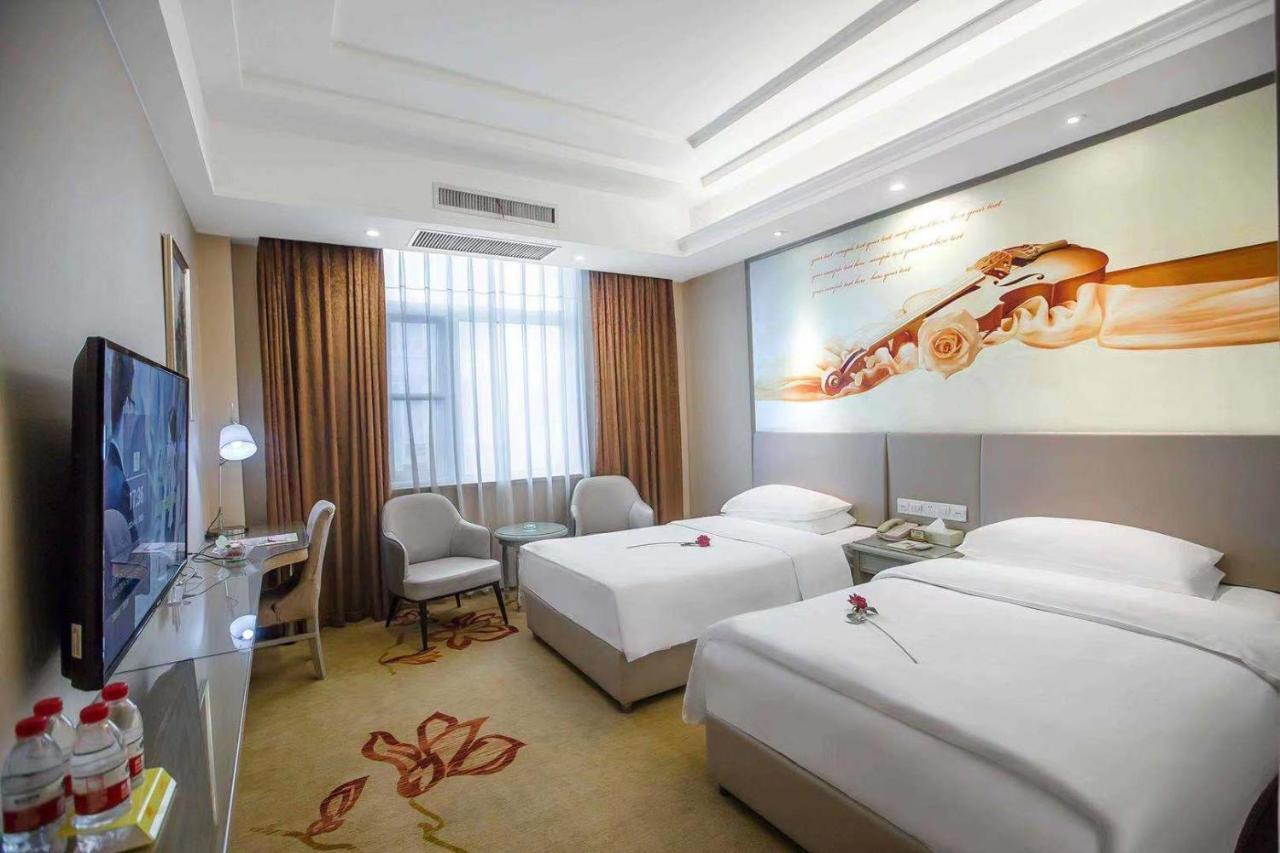 Vienna Hotel Nanyang People Road Exteriér fotografie